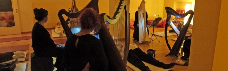 Ensemble di arpe celtiche e voci a Monza : centro Yoga Sadhana